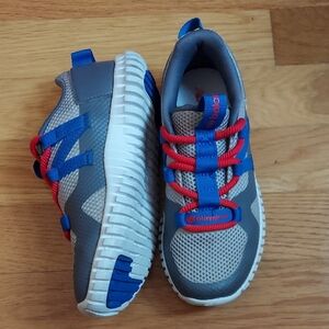 New Balance Kids' Sneakers in Gray, Blue, and Red Playgruv